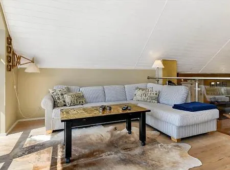 Bv104-blavand-kringsvej-2 Holiday home